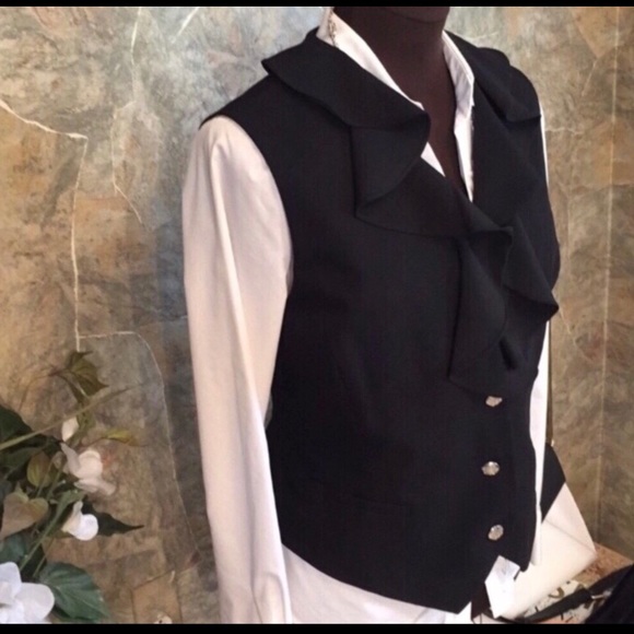 COPY - Ralph Lauren 🌹stunning executive chic ruffled equestrian vest - Picture 5 of 10
